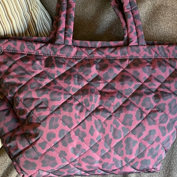 Authentic MARC JACOBS Quilted leopard large zip tote - Picture 9 of 12